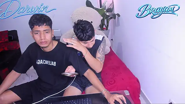 Snapshot of darwinandbrayann chatting on February 2026 11:53:02 PM darwinandbrayann online show from February 2026 11:53:02 PM