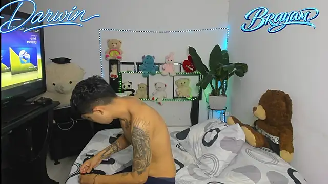 Snapshot of darwinandbrayann chatting on February 2026 08:04:02 PM darwinandbrayann online show from February 2026 08:04:02 PM