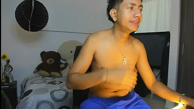 Snapshot of darwinandbrayann chatting on March 2026 08:05:02 PM darwinandbrayann online show from March 2026 08:05:02 PM