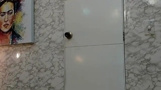 DIRTY MIIA  online show from December 2025 12:21:02 PM