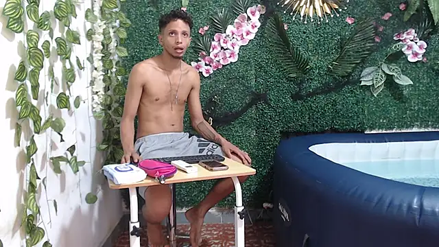 Snapshot of DamianandEva chatting on November 2025 12:23:02 PM DamianandEva online show from November 2025 12:23:02 PM