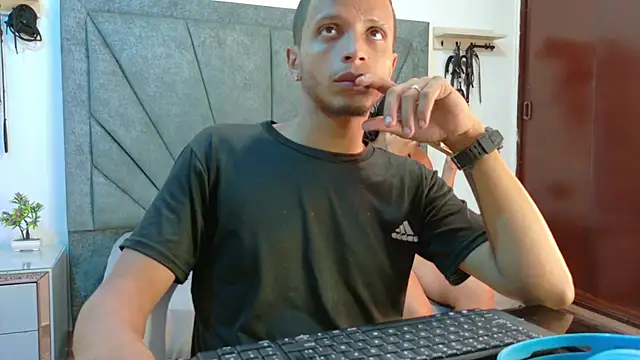 DamianandEva online show from June 2026 01:25:01 PM