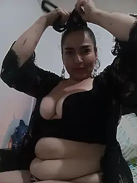 Snapshot of MaryRoze_ chatting on November 2025 11:58:01 PM MaryRoze online show from November 2025 11:58:01 PM