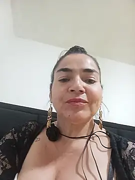 Snapshot of MaryRoze_ chatting on December 2025 10:49:01 PM MaryRoze online show from December 2025 10:49:01 PM