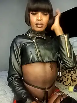 Lucile Carrie online show from April 2026 01:25:01 AM