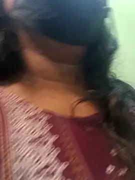 Snapshot of tamil_Nithya_J chatting on April 2026 01:41:01 PM tamil Nithya J online show from April 2026 01:41:01 PM