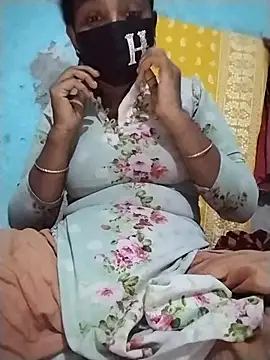 NAZMEN1122 online show from November 2025 12:04:02 PM