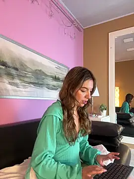 kittyblooms online show from April 2026 01:09:02 PM