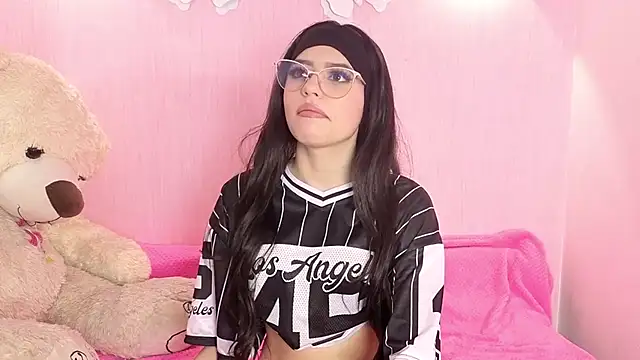 Little arii online show from May 2026 06:57:02 PM