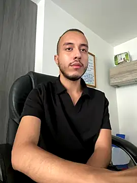 Cristianstone22  online show from November 2025 01:22:01 PM