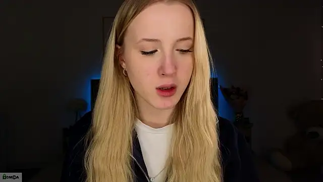 Snapshot of adele_armass chatting on February 2026 09:57:01 PM adele armass online show from February 2026 09:57:01 PM