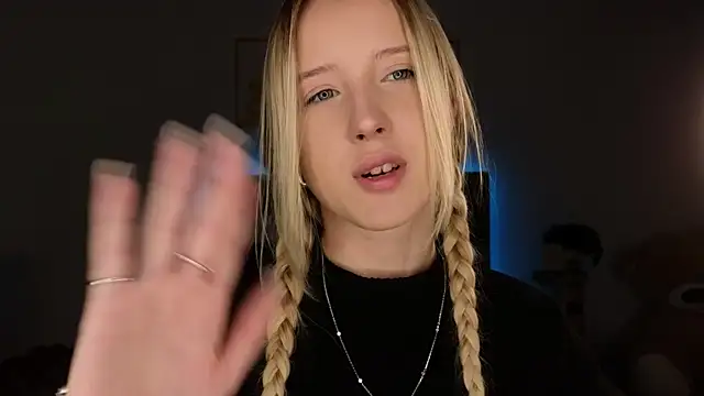 Snapshot of adele_armass chatting on March 2026 08:59:01 PM adele armass online show from March 2026 08:59:01 PM