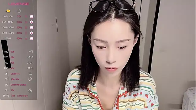 Snapshot of yuyu-33 chatting on November 2025 11:14:02 PM yuyu-33 online show from November 2025 11:14:02 PM