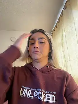 Elina Hills online show from February 2026 06:39:01 PM