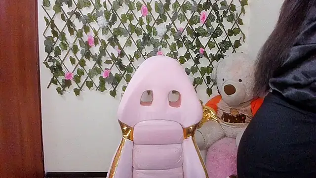 Snapshot of melani_ferraraa_ chatting on November 2025 06:58:01 AM melani ferraraa online show from November 2025 06:58:01 AM