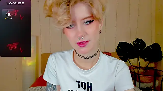 Snapshot of Angel_Julles chatting on November 2025 12:55:02 AM Angel Julles online show from November 2025 12:55:02 AM