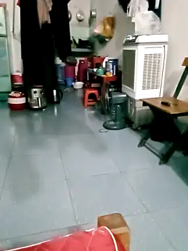 Snapshot of Elina_99 chatting on December 2025 01:22:02 AM Elina 99 online show from December 2025 01:22:02 AM