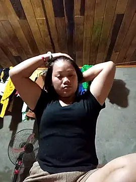 Snapshot of mai-mai22 chatting on October 2025 07:04:02 PM mai-mai22 online show from October 2025 07:04:02 PM