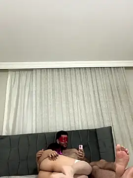 Snapshot of murathandenur chatting on November 2025 06:52:02 PM murathandenur online show from November 2025 06:52:02 PM