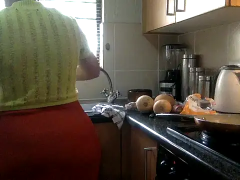 NewBeginnings8 online show from November 2025 11:23:02 AM