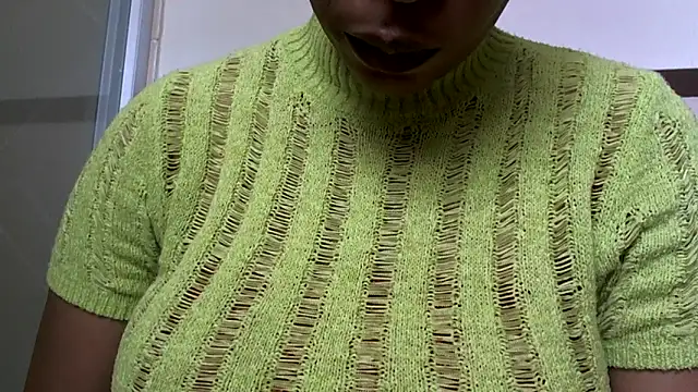 Snapshot of NewBeginnings8 chatting on December 2025 12:44:02 PM NewBeginnings8 online show from December 2025 12:44:02 PM