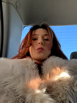 Snapshot of LilluKatten chatting on December 2025 09:36:02 AM LilluKatten online show from December 2025 09:36:02 AM