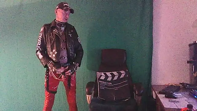 Snapshot of NahkaSami chatting on November 2025 11:21:01 AM NahkaSami online show from November 2025 11:21:01 AM