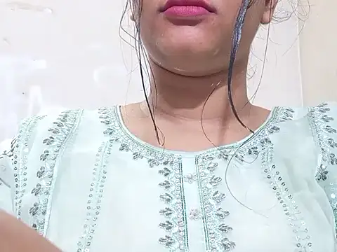 Snapshot of Nancy_queen001 chatting on November 2025 08:59:02 AM Nancy queen001 online show from November 2025 08:59:02 AM