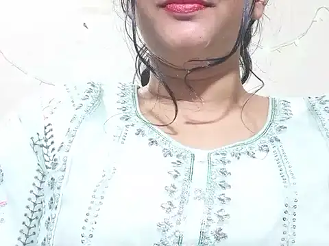 Snapshot of Nancy_queen001 chatting on November 2025 09:52:01 AM Nancy queen001 online show from November 2025 09:52:01 AM