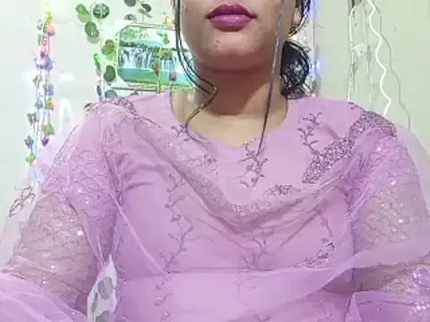 Snapshot of Nancy_queen001 chatting on November 2025 05:00:02 AM Nancy queen001 online show from November 2025 05:00:02 AM