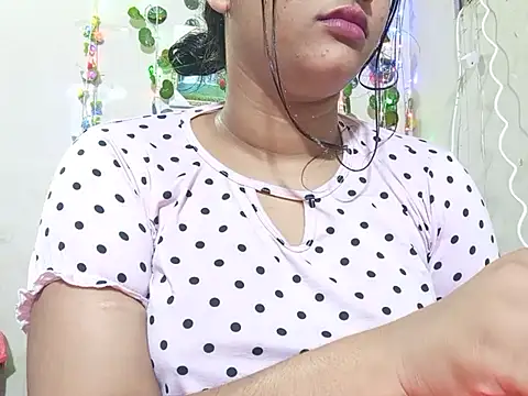 Snapshot of Nancy_queen001 chatting on November 2025 06:45:02 PM Nancy queen001 online show from November 2025 06:45:02 PM