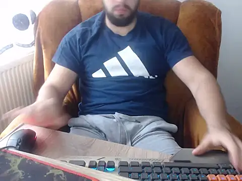 Snapshot of strongcoffee10 chatting on November 2025 08:19:01 AM strongcoffee10 online show from November 2025 08:19:01 AM