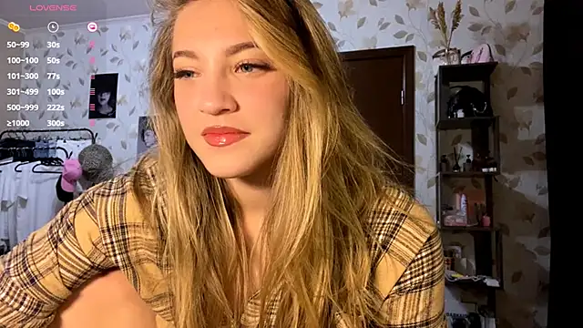 Snapshot of OrethaEredia chatting on November 2025 04:18:02 PM OrethaEredia online show from November 2025 04:18:02 PM