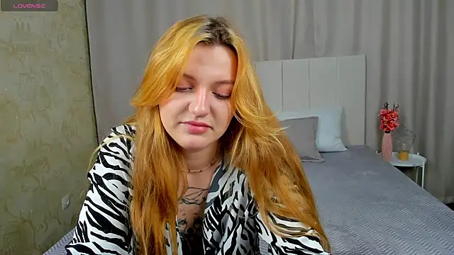 Snapshot of AnnaXPeach chatting on November 2025 12:32:01 AM AnnaXPeach online show from November 2025 12:32:01 AM