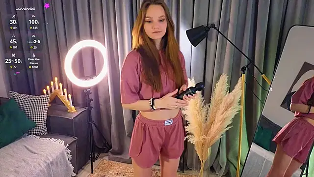 Snapshot of KarlaMagnett chatting on November 2025 03:25:02 PM KarlaMagnett online show from November 2025 03:25:02 PM