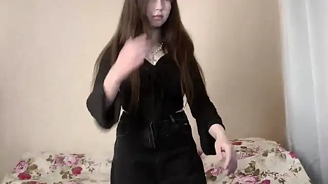 Monibronce online show from November 2025 03:34:01 PM