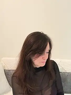 Snapshot of HotLdyllic chatting on March 2026 03:40:01 PM HotLdyllic online show from March 2026 03:40:01 PM