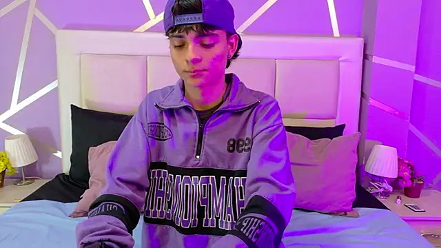 Snapshot of Orion_XXX chatting on October 2025 08:32:01 PM Orion XXX online show from October 2025 08:32:01 PM