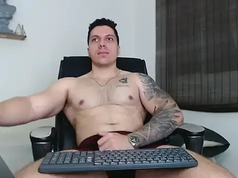 Noah Swagger  online show from November 2025 07:57:01 AM