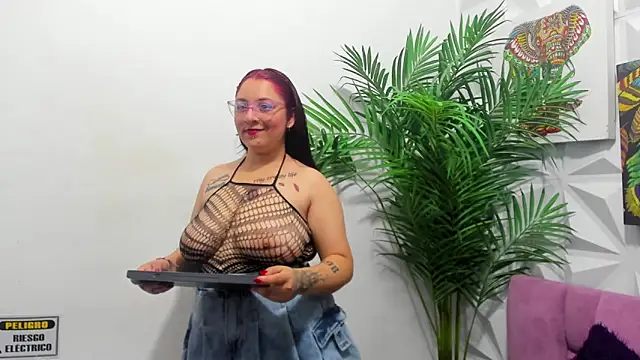 Snapshot of Anggie_Miller chatting on December 2025 11:16:02 AM Anggie Miller online show from December 2025 11:16:02 AM