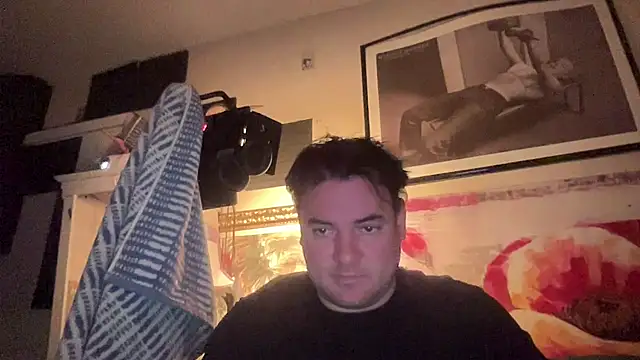 Snapshot of IntimeWild chatting on January 2026 12:46:01 AM IntimeWild online show from January 2026 12:46:01 AM