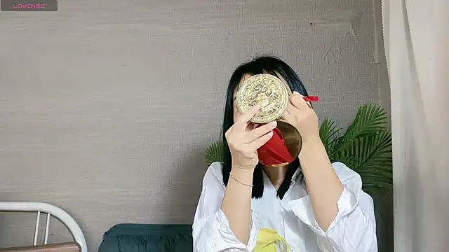 Snapshot of 0xiaosu0 chatting on November 2025 01:48:02 AM 0xiaosu0 online show from November 2025 01:48:02 AM