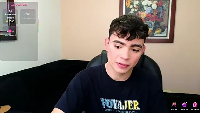 petitegigant33 online show from November 2025 09:50:02 PM