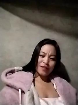 Snapshot of Alice-567 chatting on December 2025 08:38:01 PM Alice-567 online show from December 2025 08:38:01 PM