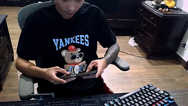  lulu9999  online show from December 2025 03:17:02 PM