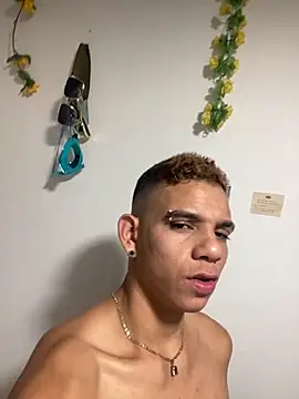 Dylams maja online show from November 2025 08:58:02 AM