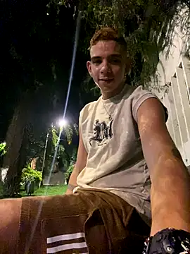 Dylams maja online show from November 2025 11:42:02 PM