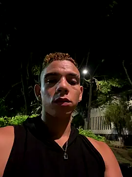 Dylams maja online show from December 2025 11:54:01 PM