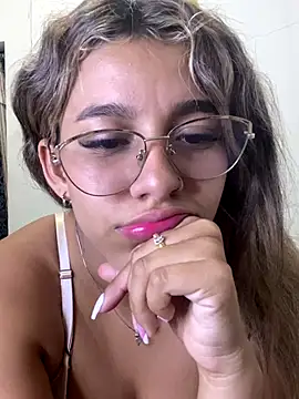 Snapshot of liahot69 chatting on January 2026 03:09:02 AM liahot69 online show from January 2026 03:09:02 AM