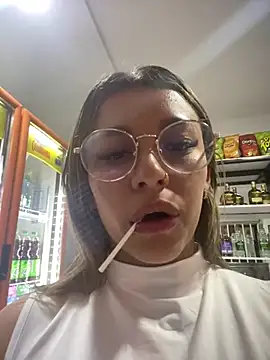liahot69 online show from April 2026 03:33:02 AM
